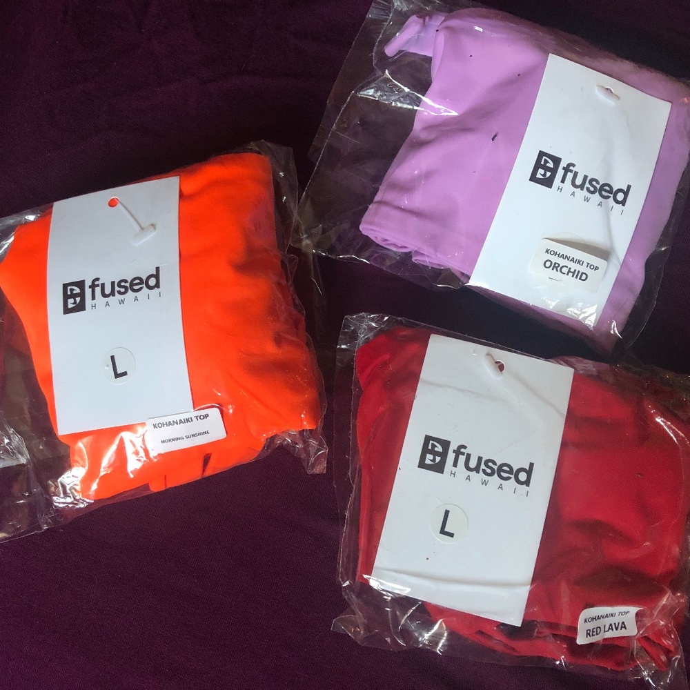 Fused Hawaii Kohanaiki tops set